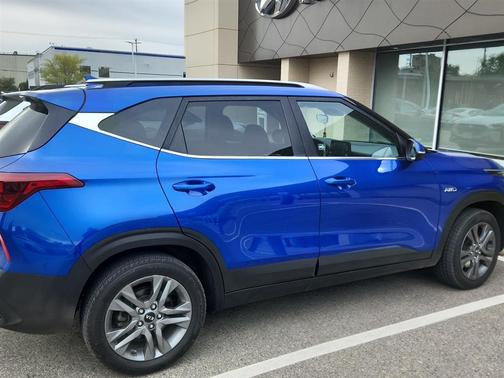 Neptune Blue 2021 Kia Seltos S