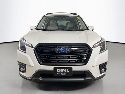 Crystal White Pearl 2023 Subaru Forester Premium