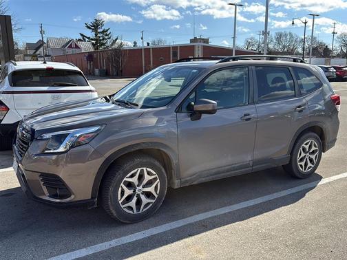 2023 Subaru Forester Premium