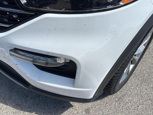 Star White Metallic Tri-Coat 2021 Ford Explorer XLT