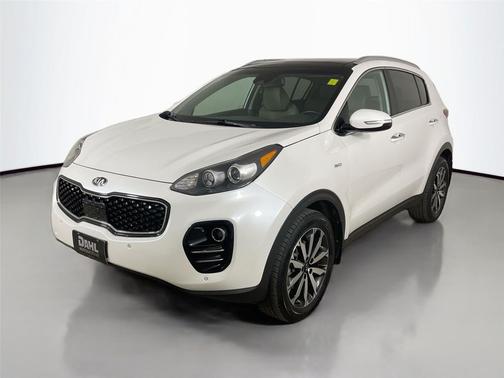 Snow White Pearl 2017 Kia Sportage EX