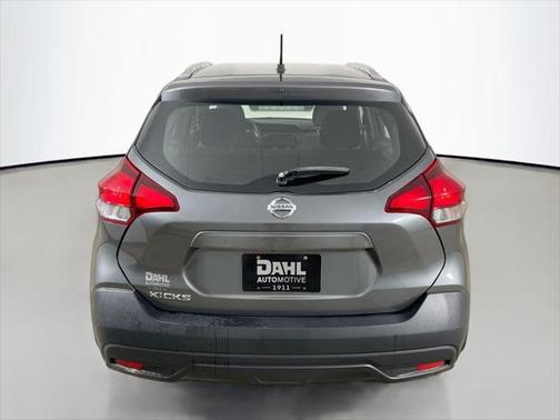 2019 Nissan Kicks S
