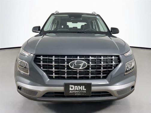 Ecotronic Gray w/Black Roof 2026 Hyundai VENUE SEL w/Two-Tone Roof