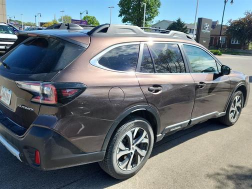 Cinnamon Brown Pearl 2022 Subaru Outback Limited