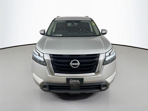 2025 Nissan Pathfinder SV 4WD