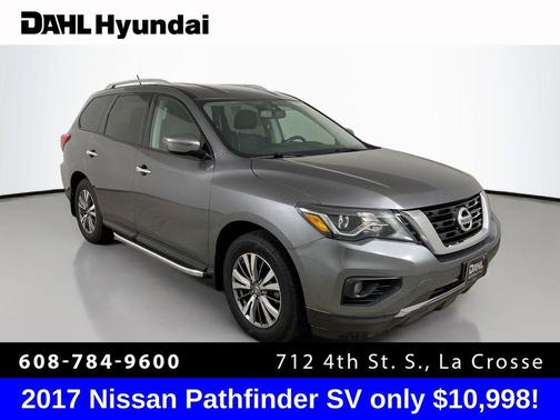 2017 Nissan Pathfinder SV