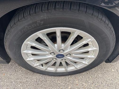 2013 Ford C-Max Hybrid SE