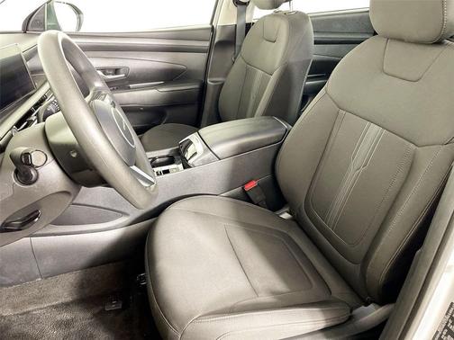 Shimmering Silver 2026 Hyundai TUCSON SEL
