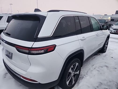 2023 Jeep Grand Cherokee 4xe Base