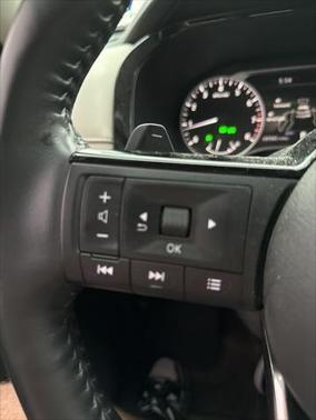 2022 Nissan Pathfinder SL 4WD