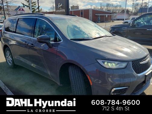 2022 Chrysler Pacifica Touring L