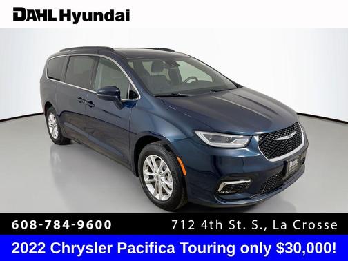 2022 Chrysler Pacifica Touring AWD