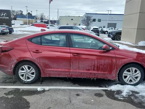 2020 Hyundai ELANTRA SEL