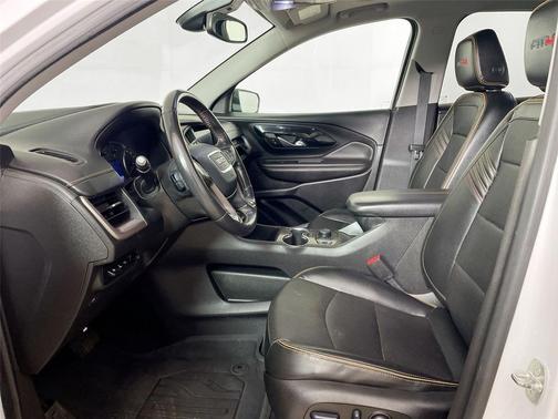 Summit White 2022 GMC Terrain AWD AT4