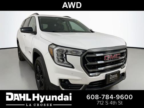 Summit White 2022 GMC Terrain AWD AT4