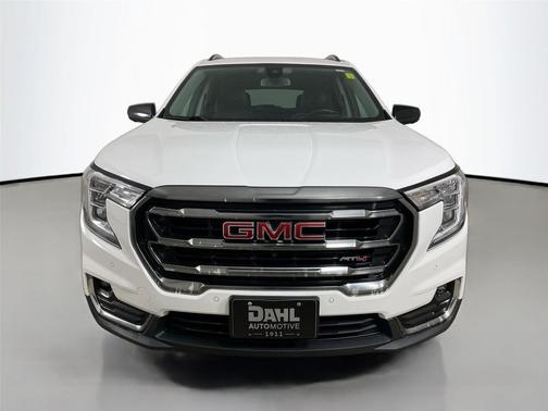 Summit White 2022 GMC Terrain AWD AT4
