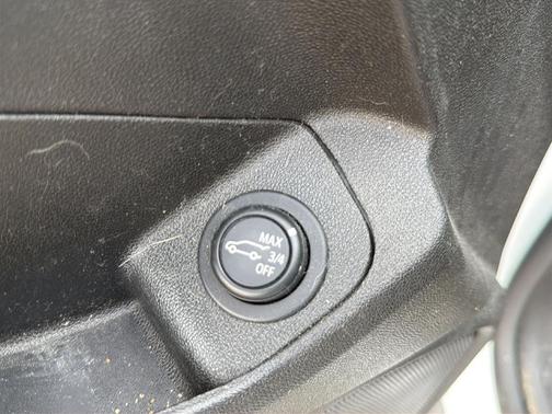 Summit White 2022 GMC Terrain AWD AT4