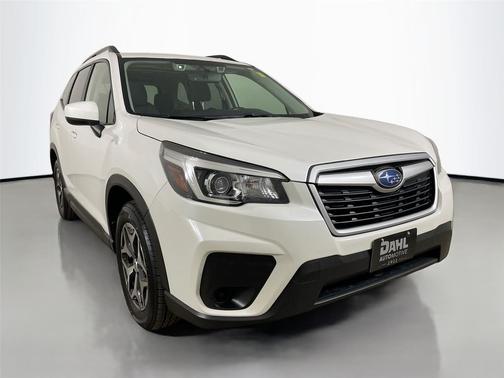 Crystal White Pearl 2019 Subaru Forester Premium
