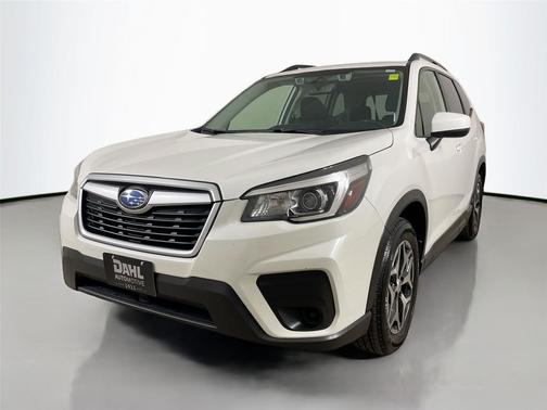 Crystal White Pearl 2019 Subaru Forester Premium