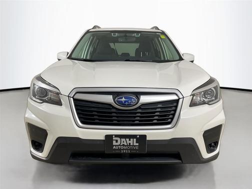 Crystal White Pearl 2019 Subaru Forester Premium