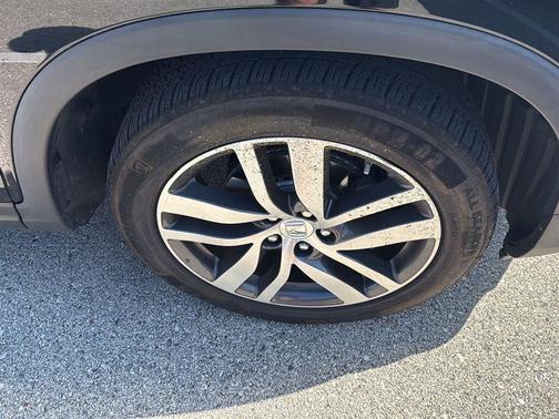 Crystal Black Pearl 2016 Honda Pilot Touring