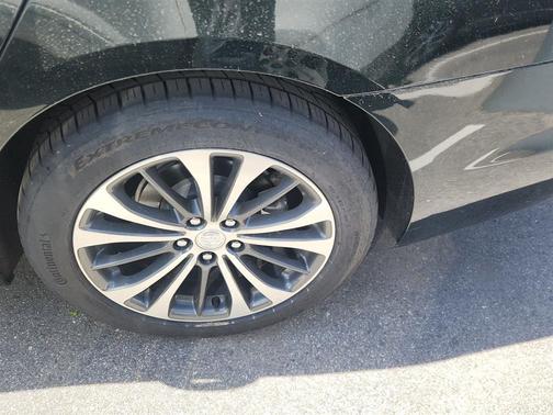Dark Forest Green Metallic 2017 Buick LaCrosse Essence