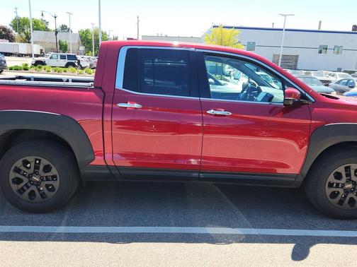 Radiant Red Metallic II 2022 Honda Ridgeline RTL-E