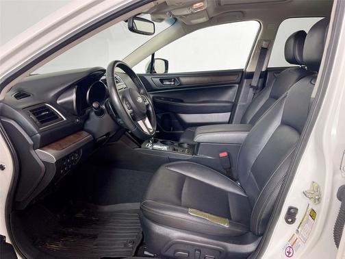 Crystal White Pearl 2016 Subaru Outback 2.5i Limited