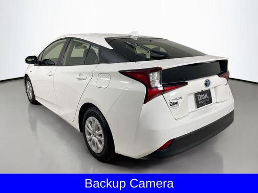 2021 Toyota Prius LE