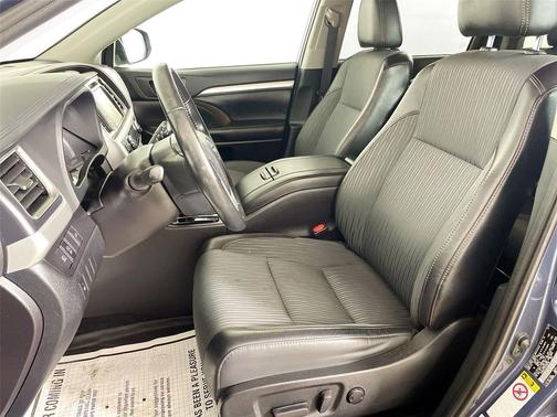 Shoreline Blue Pearl 2019 Toyota Highlander LE Plus