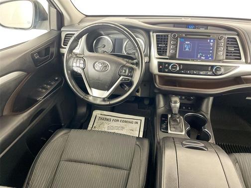 Shoreline Blue Pearl 2019 Toyota Highlander LE Plus