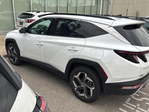 White Pearl 2024 Hyundai TUCSON Limited