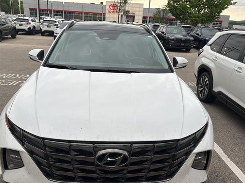 White Pearl 2024 Hyundai TUCSON Limited