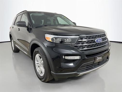 Agate Black Metallic 2024 Ford Explorer XLT