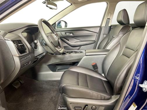 Deep Ocean Blue Pearl 2026 Nissan Rogue SL