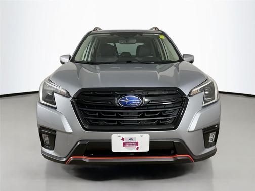 Ice Silver Metallic 2023 Subaru Forester Sport