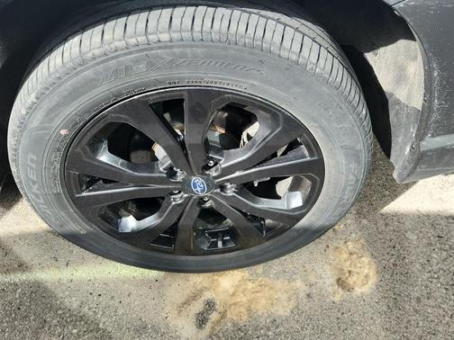 Ice Silver Metallic 2023 Subaru Forester Sport