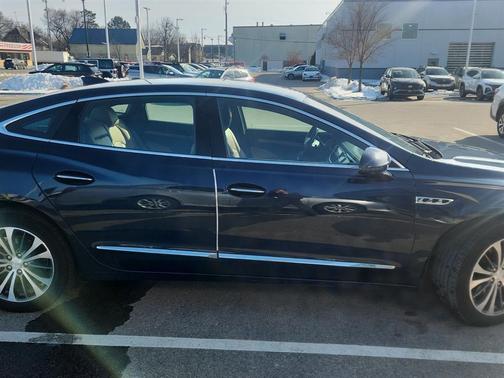 2017 Buick LaCrosse Essence