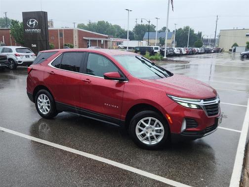 Cherry Red Tintcoat 2022 Chevrolet Equinox 1LT