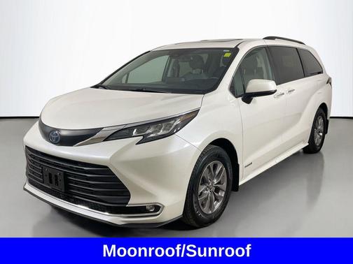 2021 Toyota Sienna XLE 7 Passenger