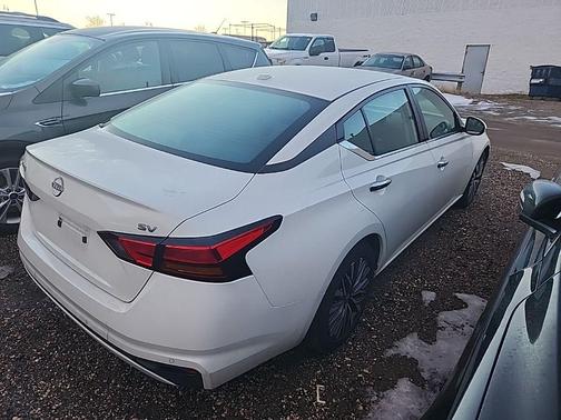 2023 Nissan Altima 2.5 SV