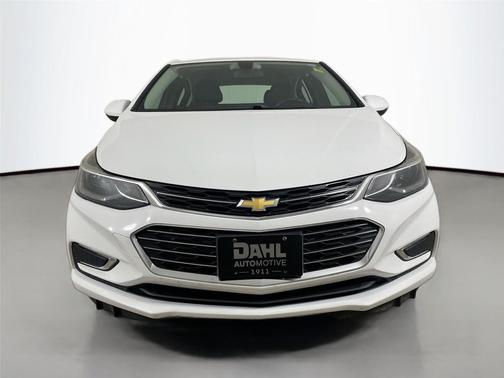 Summit White 2017 Chevrolet Cruze Premier