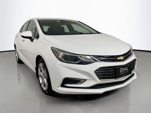 Summit White 2017 Chevrolet Cruze Premier