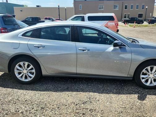 Sterling Gray Metallic 2024 Chevrolet Malibu FWD 1LT