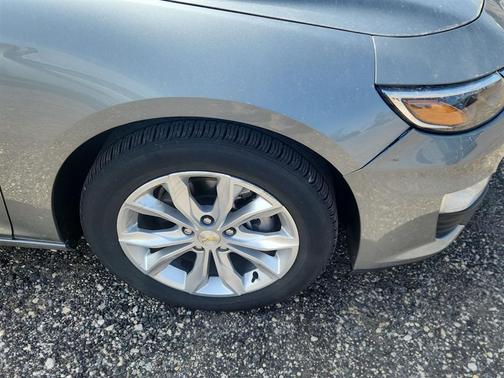 Sterling Gray Metallic 2024 Chevrolet Malibu FWD 1LT