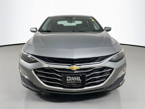 Sterling Gray Metallic 2024 Chevrolet Malibu FWD 1LT