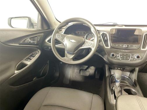 Sterling Gray Metallic 2024 Chevrolet Malibu FWD 1LT