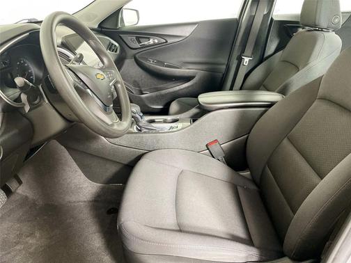 Sterling Gray Metallic 2024 Chevrolet Malibu FWD 1LT