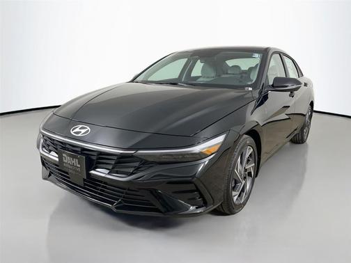 Abyss Black 2026 Hyundai ELANTRA Limited