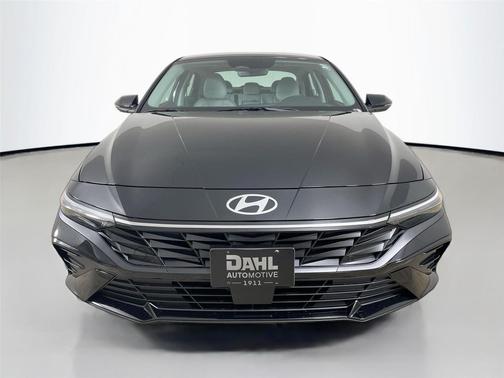 Abyss Black 2026 Hyundai ELANTRA Limited
